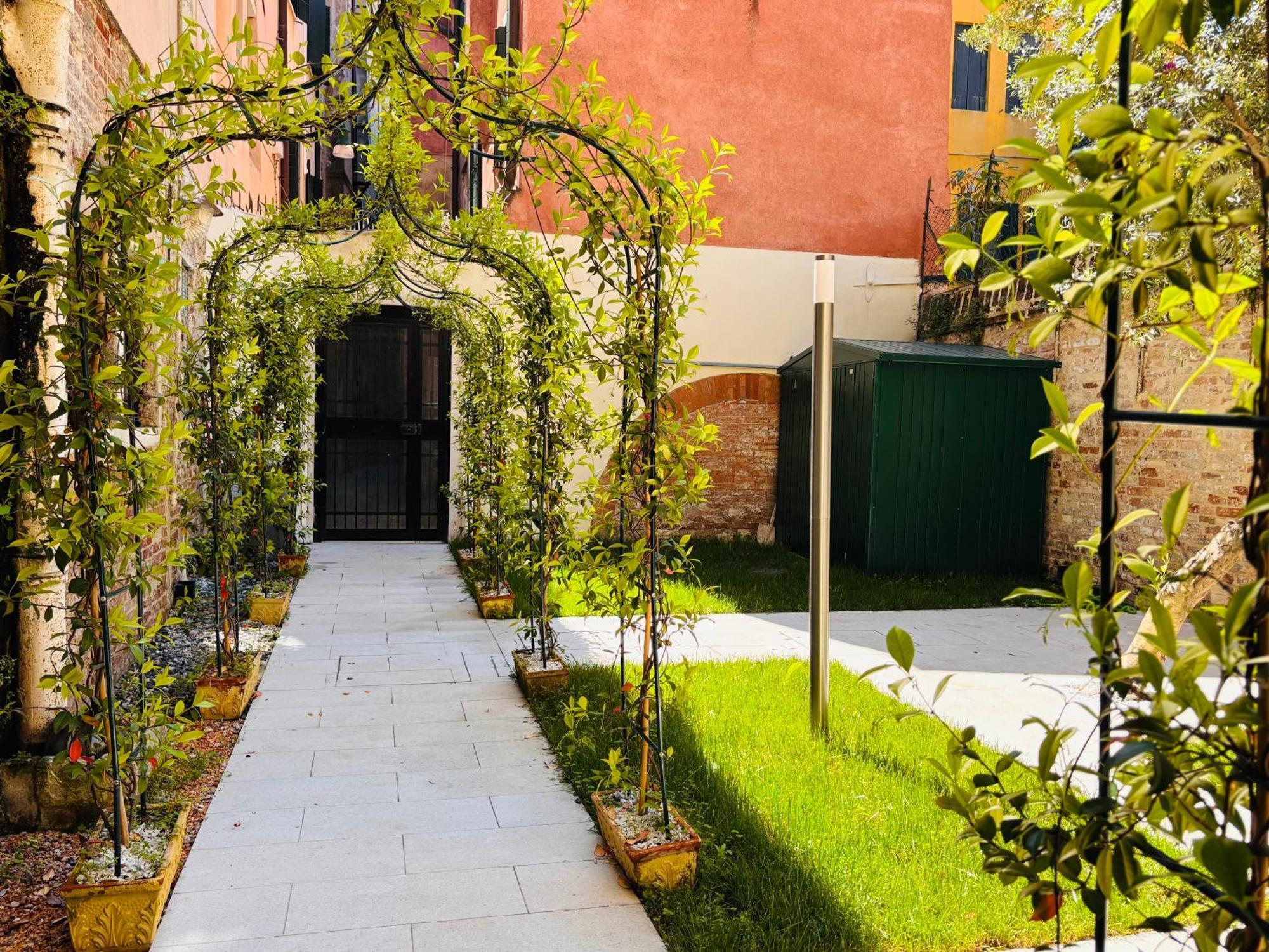 Qn Apartments Venice Exterior photo